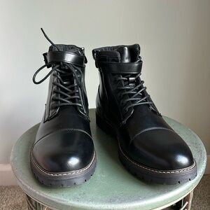 Robert David chapter boots